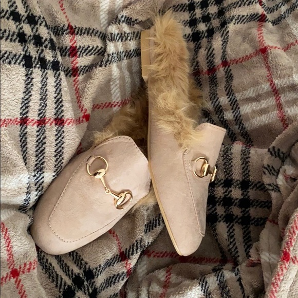 🛑 NO restock🛑Nude/Tan Fur Loafer Flat Mule Slides Size 7 LAST PR‼️ - Picture 7 of 9
